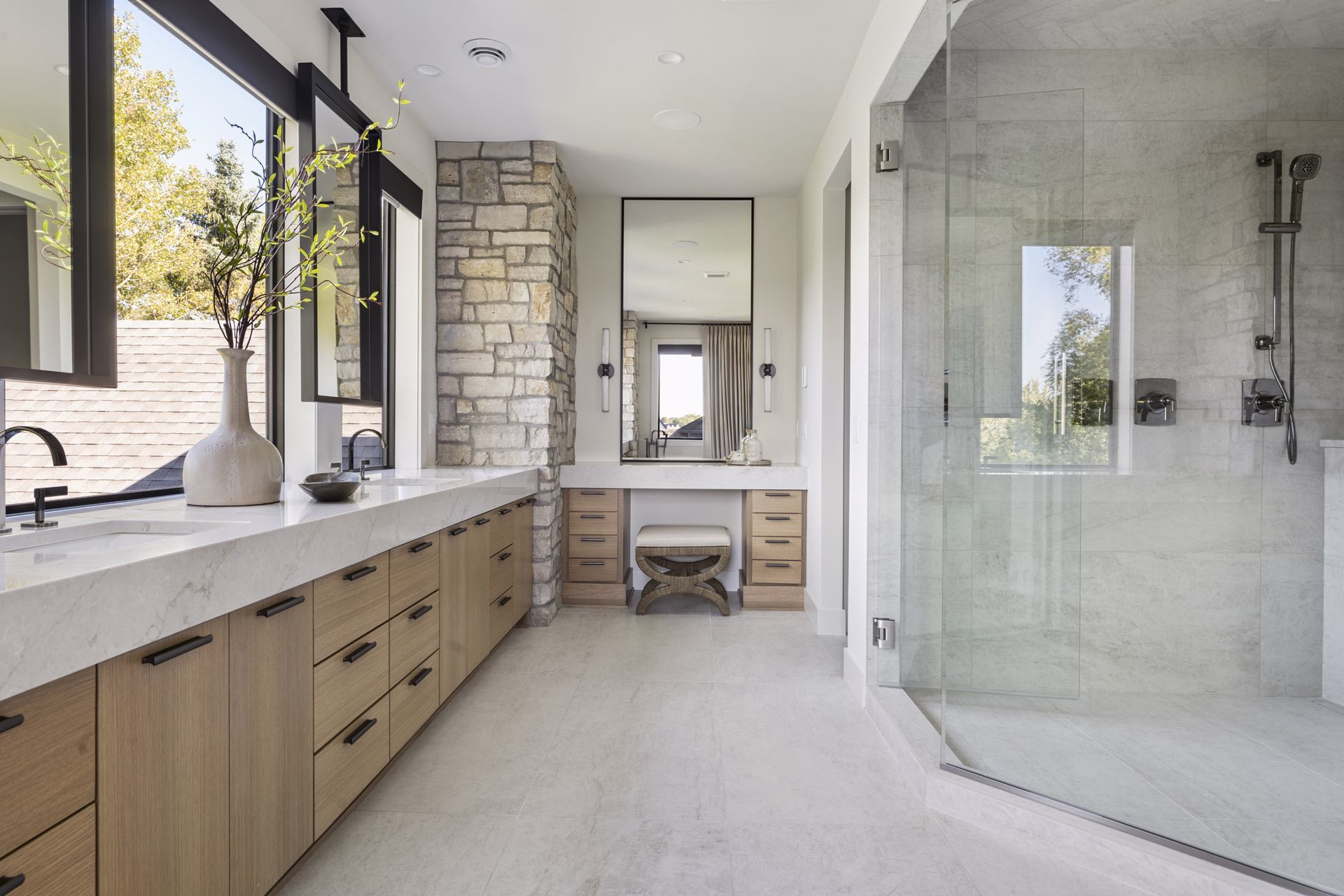 16474 48th Pl N - Spacecrafting